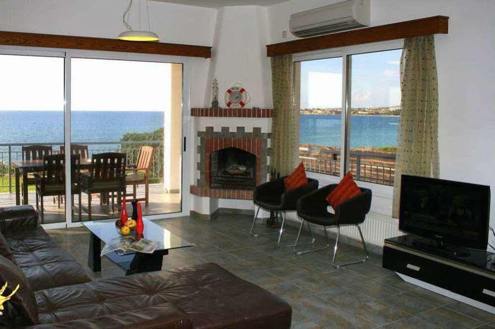 Blue Coral Beach Villas Paphos Exteriér fotografie