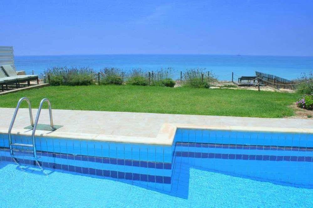 Blue Coral Beach Villas Paphos Exteriér fotografie