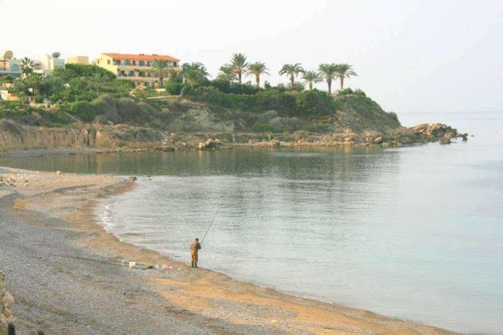 Blue Coral Beach Villas Paphos Exteriér fotografie